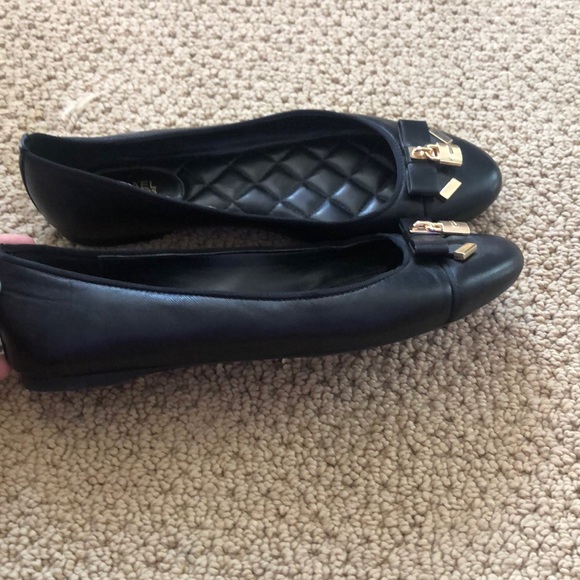 Michael Kors Black Flats w/ Gold Lock - Picture 4 of 5